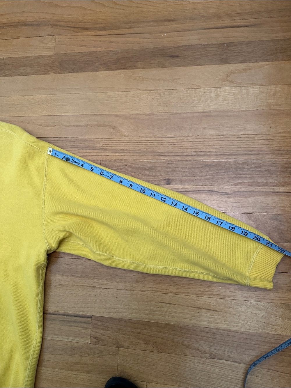 Tommy Bahama Men's Zip-Up Sweater in yellow reversing to grey - Picture 6 of 7